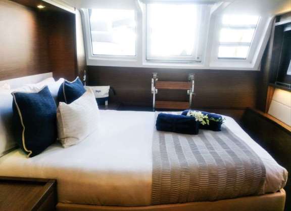 Image of DRAGONFLY yacht #10