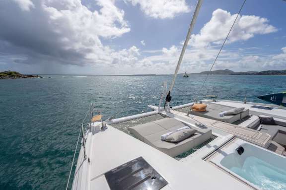 Foredeck/Jacuzzi