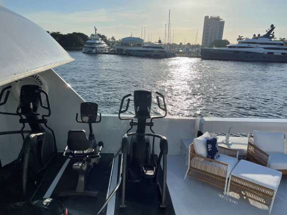 Image of Too Shallow yacht #12