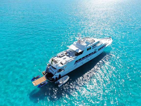 Image of Too Shallow yacht #14