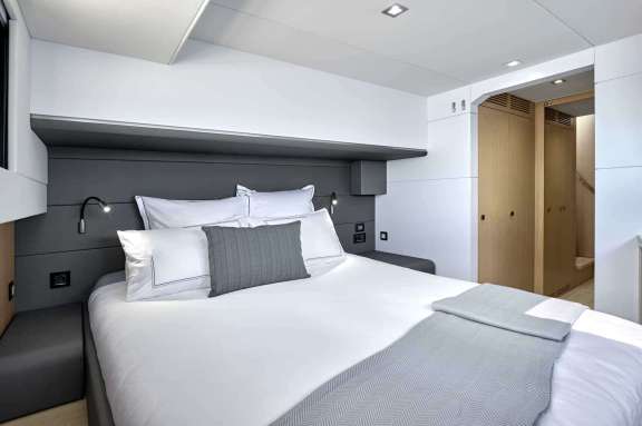 Image of WILD ROSE yacht #16