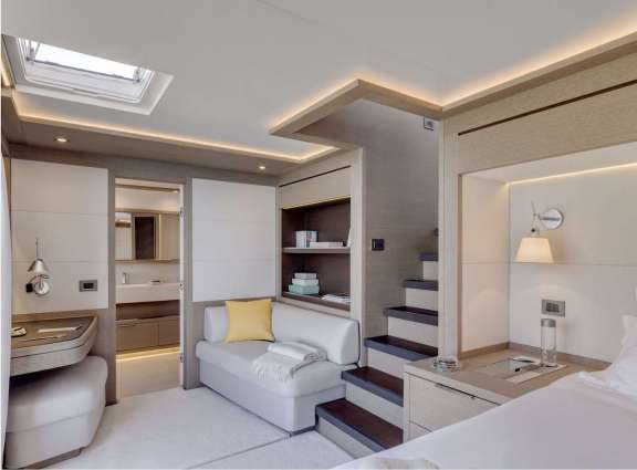 Primary Bedroom Sundeck