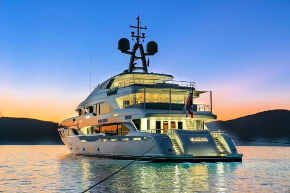 Image of IMMERSIVE yacht #17