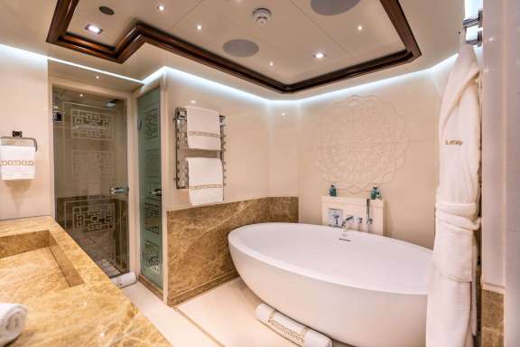 Image of IMMERSIVE yacht #9