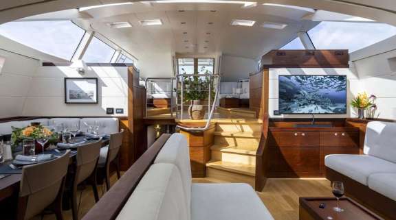 RADIANCE lower salon