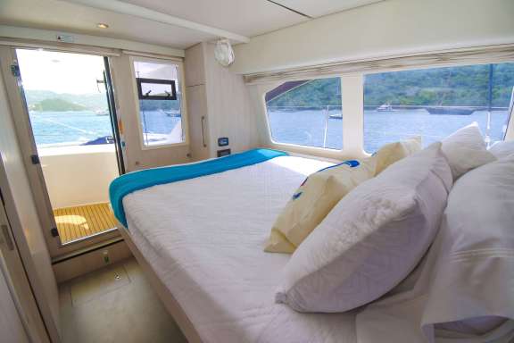 Image of BAREFOOT COWBOY yacht #13