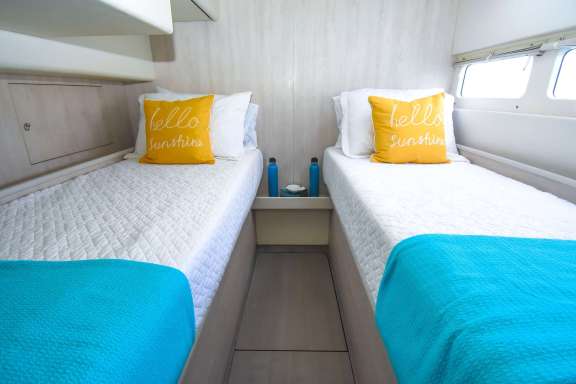 Image of BAREFOOT COWBOY yacht #15