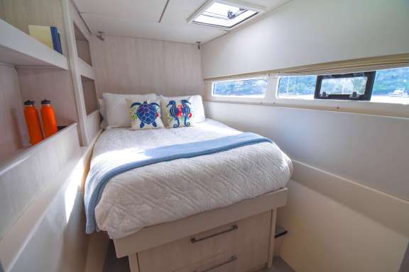 Image of BAREFOOT COWBOY yacht #16