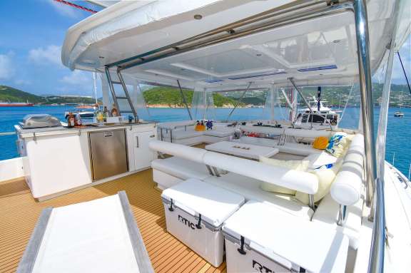 Image of BAREFOOT COWBOY yacht #8