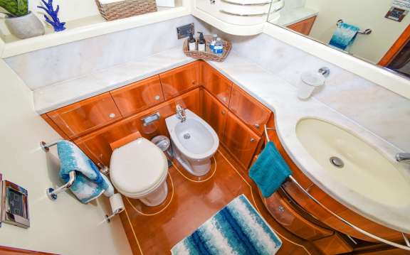 Image of INDULGE II yacht #15