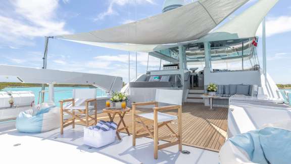Flybridge Looking Forward