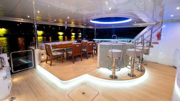 Aft Deck Bar and Dining