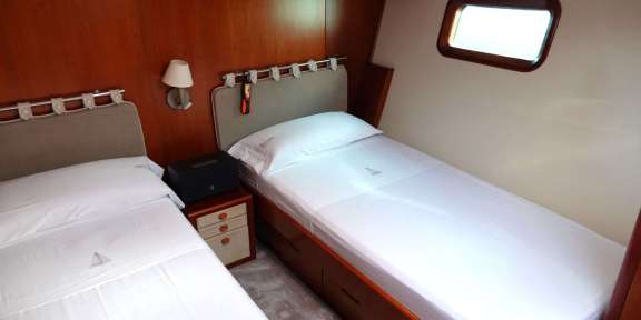 Image of FREE AT LAST yacht #9