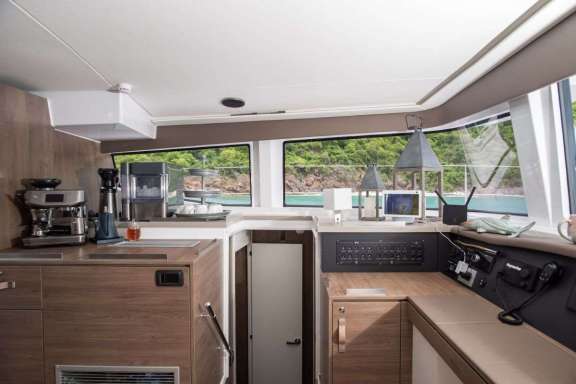 Image of DEBORAH ANNE yacht #13