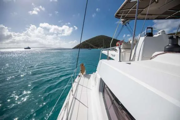 Image of BLUE HORIZON yacht #11