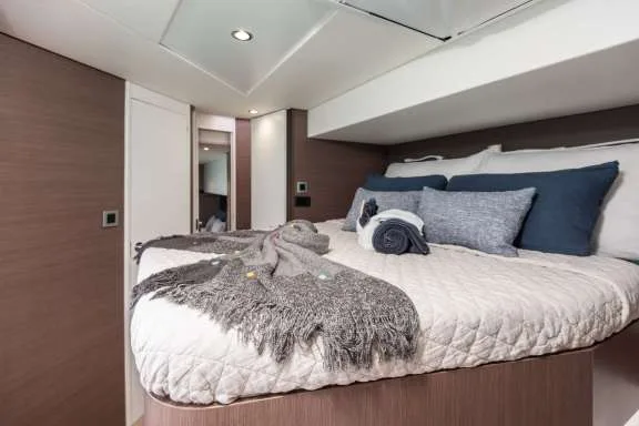 Image of BLUE HORIZON yacht #6
