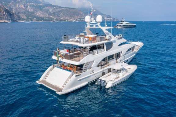 Image of JUS CHILL’N 3 yacht #18