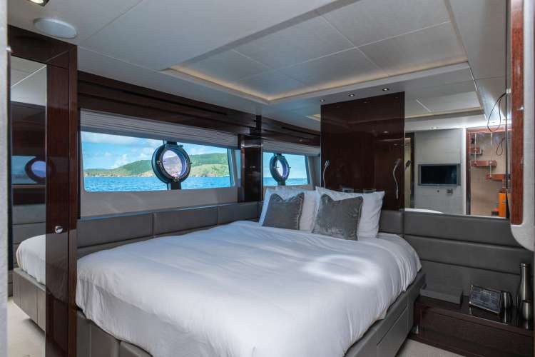 Guest cabin 2 (Queen or 2 x twins)