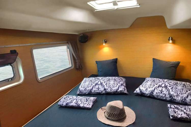 Starboard aft guest suite