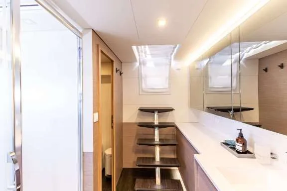 Image of PORT TO VINO Samana 59 yacht #7