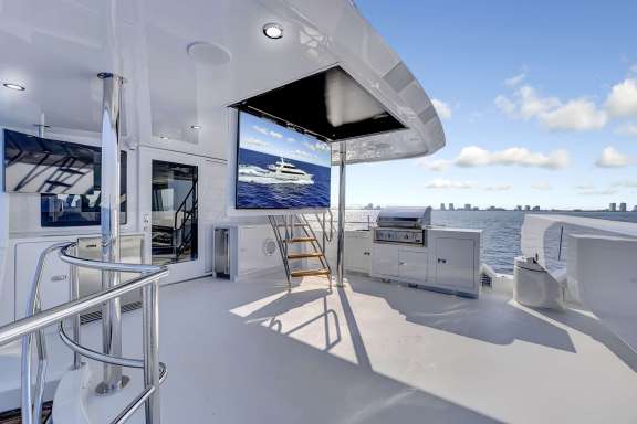 Skylounge Aft Deck