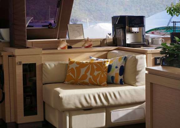 Foredeck reclining loungers & bean bags