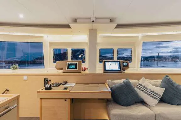 Image of LAGOON 560 S2 yacht #17