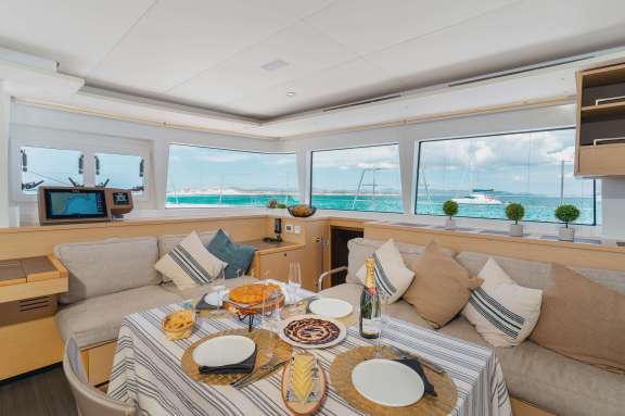 Image of LAGOON 560 S2 yacht #2