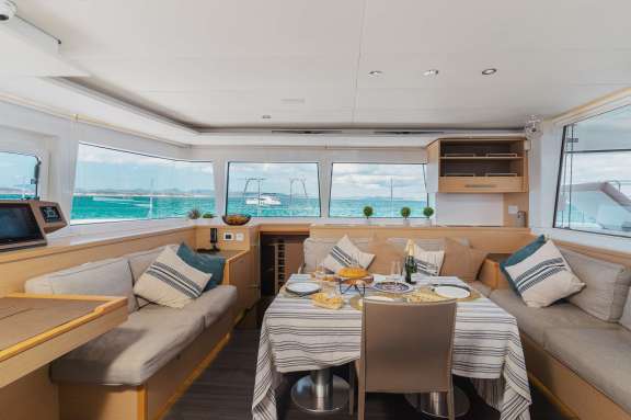 Image of LAGOON 560 S2 yacht #3