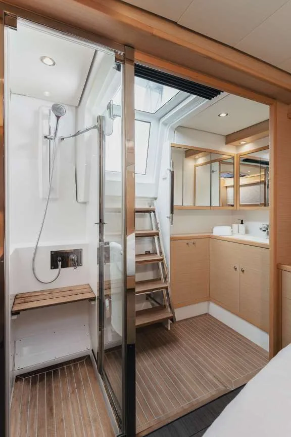 Image of LAGOON 560 S2 yacht #7
