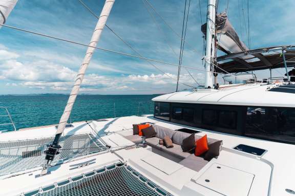 Image of LAGOON 560 S2 yacht #9
