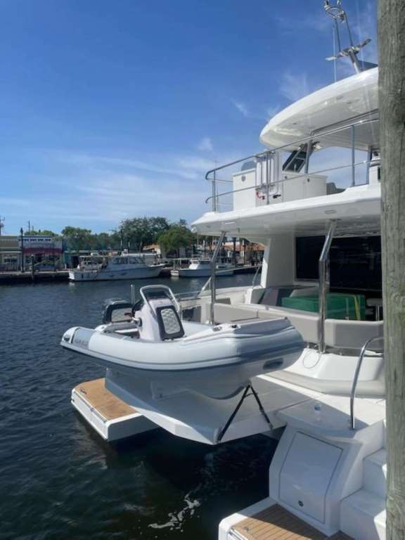 Image of A Yachta Fun yacht #18