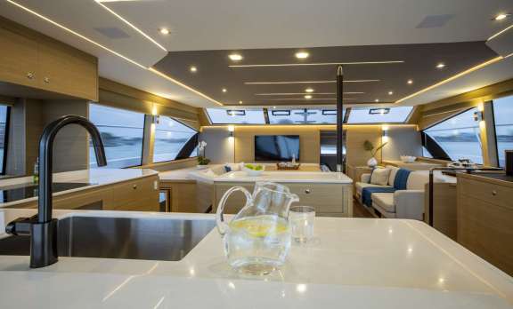Image of A Yachta Fun yacht #2