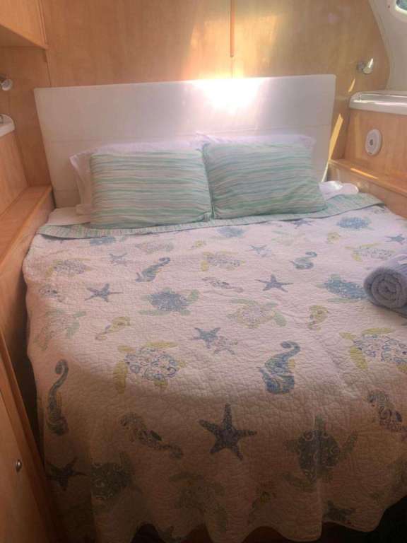 Coral Reefs Cabin - King bed