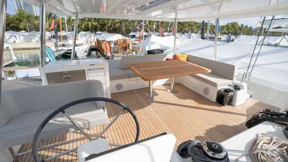 Image of ISLAND HOPPIN’ 55 yacht #12