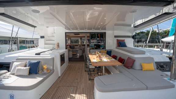 Image of ISLAND HOPPIN’ 55 yacht #4