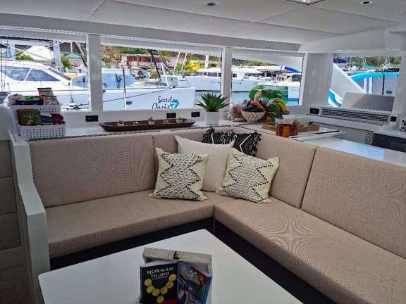 Bright Spacious Interior Salon