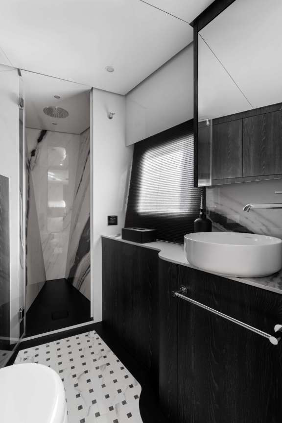 Image of Moon Shadow yacht #19