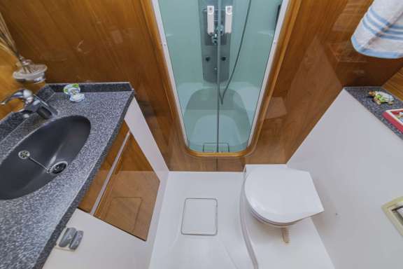 Image of LADY MARIGOT yacht #9