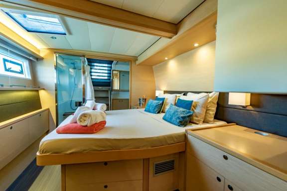 Image of Islas Chafarinas yacht #9