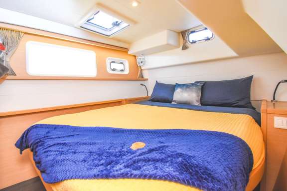 Image of LEAF CHASER yacht #16