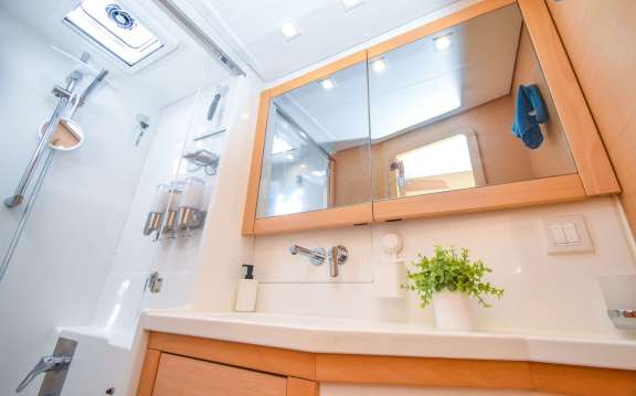 Image of LEAF CHASER yacht #17