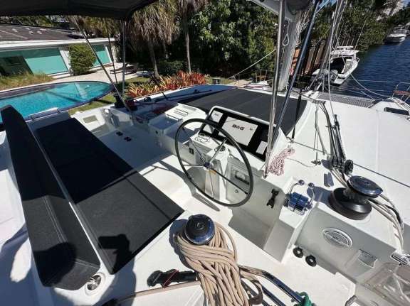 Image of LEAF CHASER yacht #4