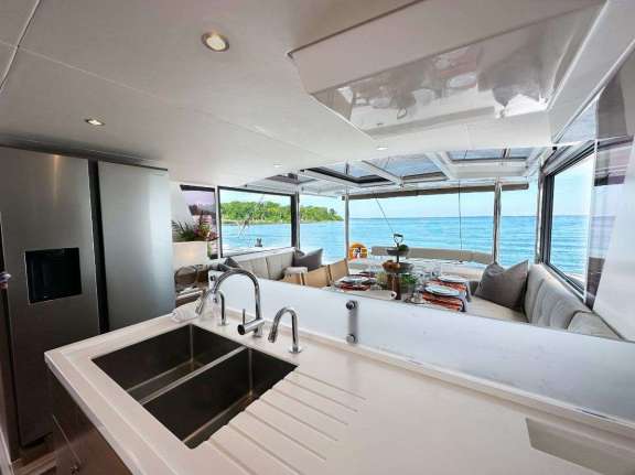Image of APRICITY yacht #9