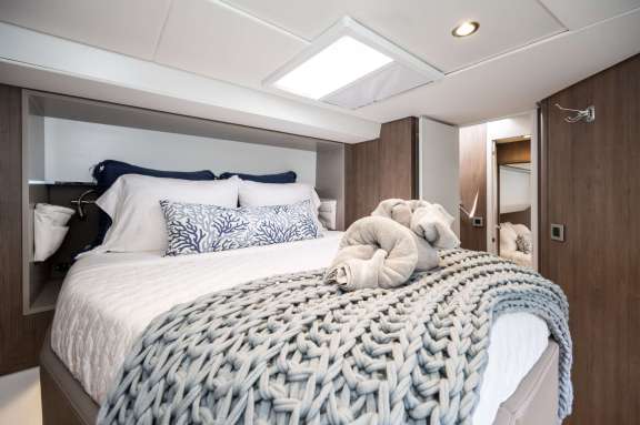 Image of LOLA yacht #11