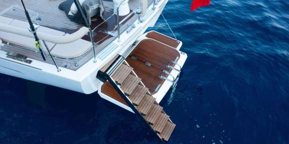 Image of CHAMPAGNE HIPPY yacht #5