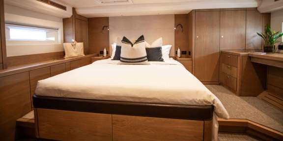 Image of CHAMPAGNE HIPPY yacht #6