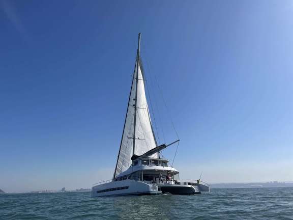 Image of HQ2 yacht #13