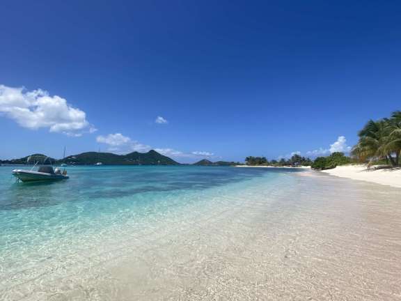 Image of HQ2 yacht #18