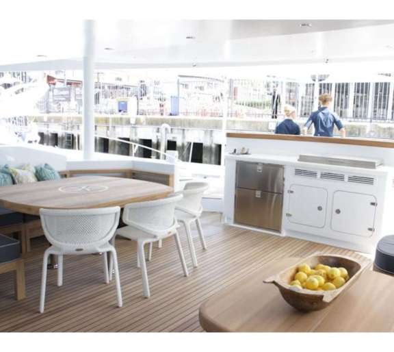 Image of HQ2 yacht #5